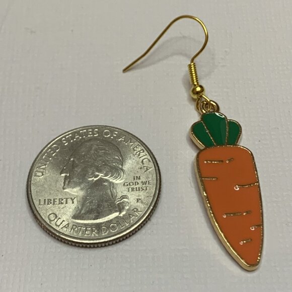 Carrot Earring, Vegetable Earring, Funny Food Earring, Easter Earring, Gift Idea - Picture 5 of 6